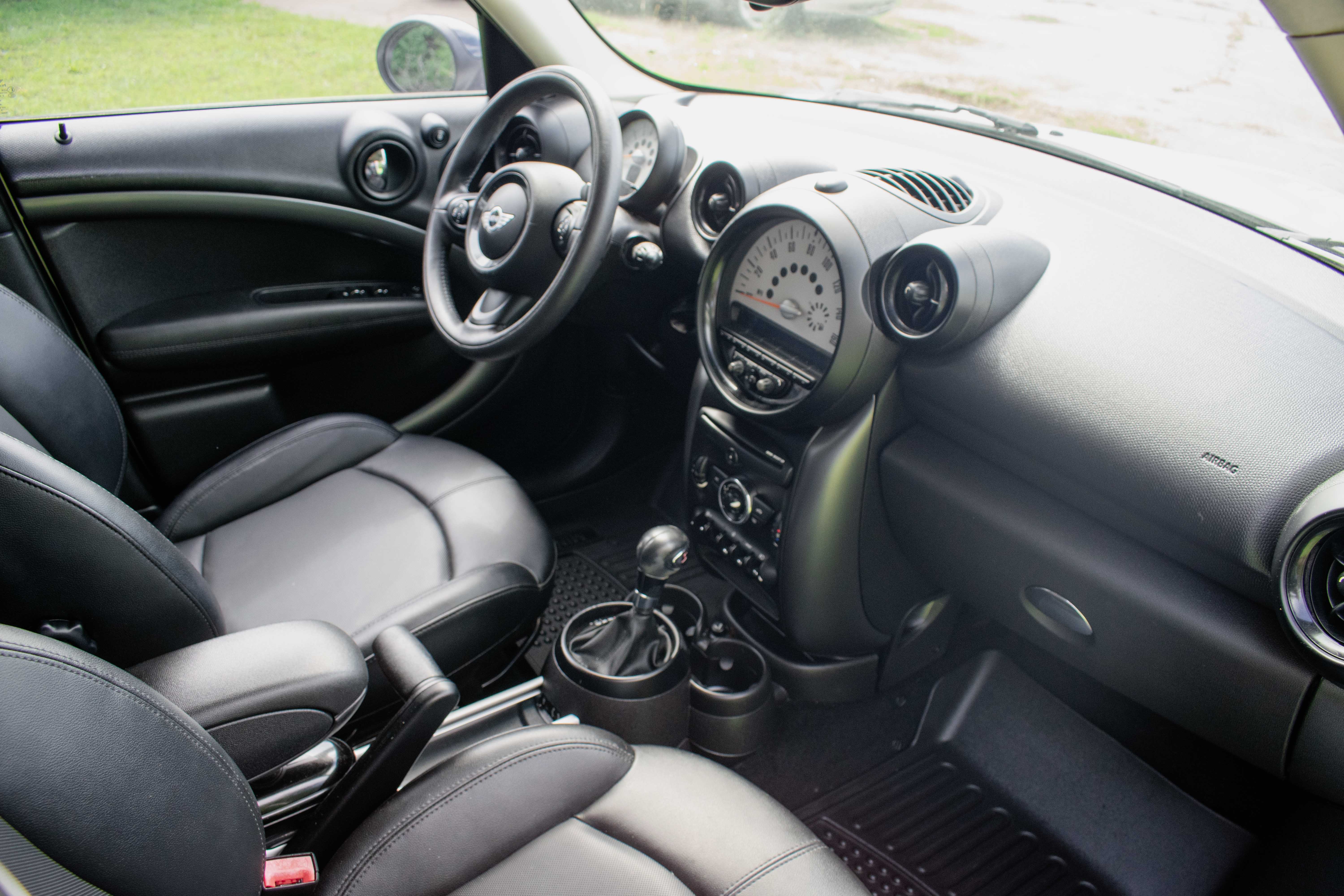 2014 MINI Countryman Cooper S photo 17