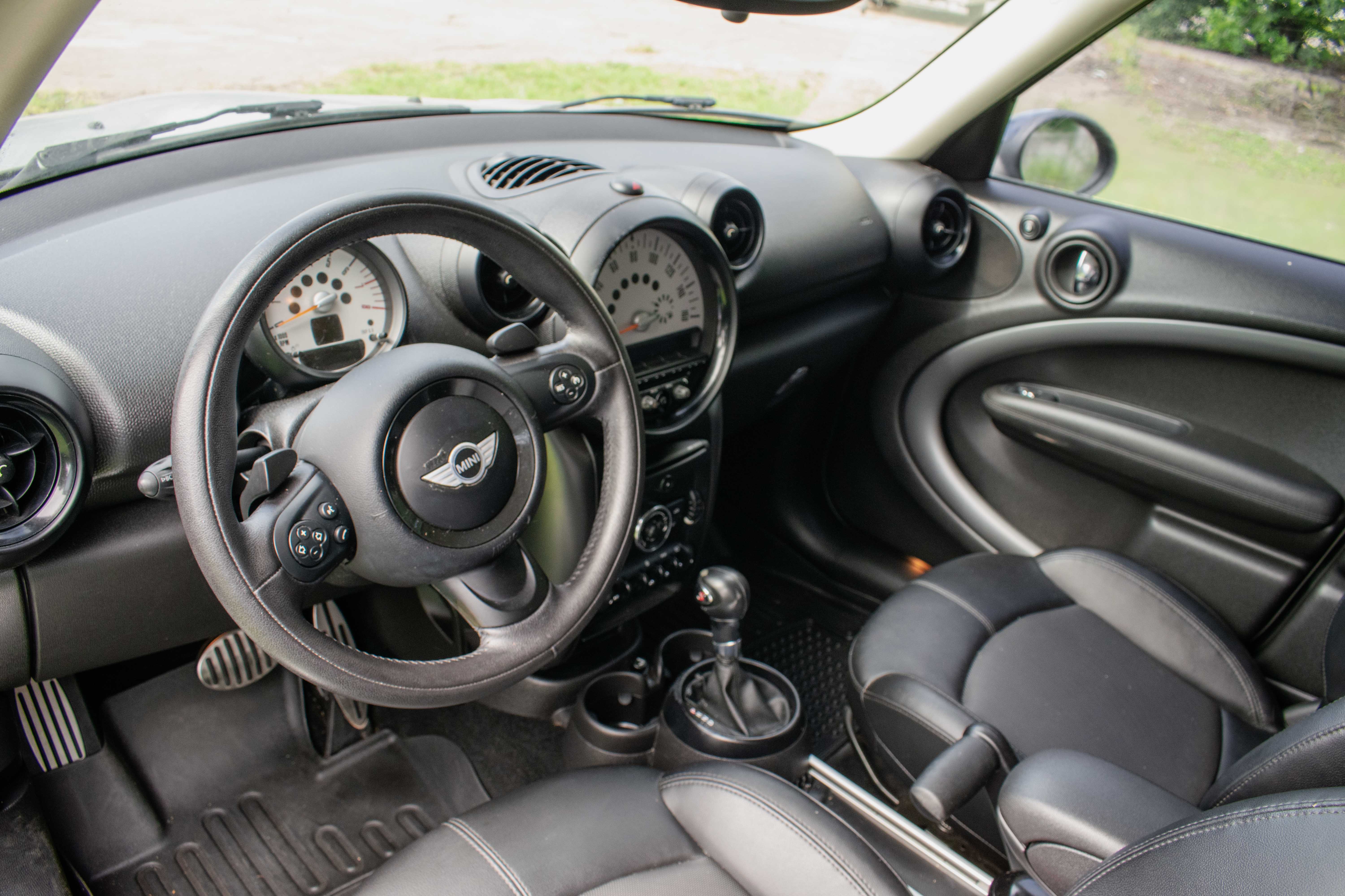 2014 MINI Countryman Cooper S photo 18