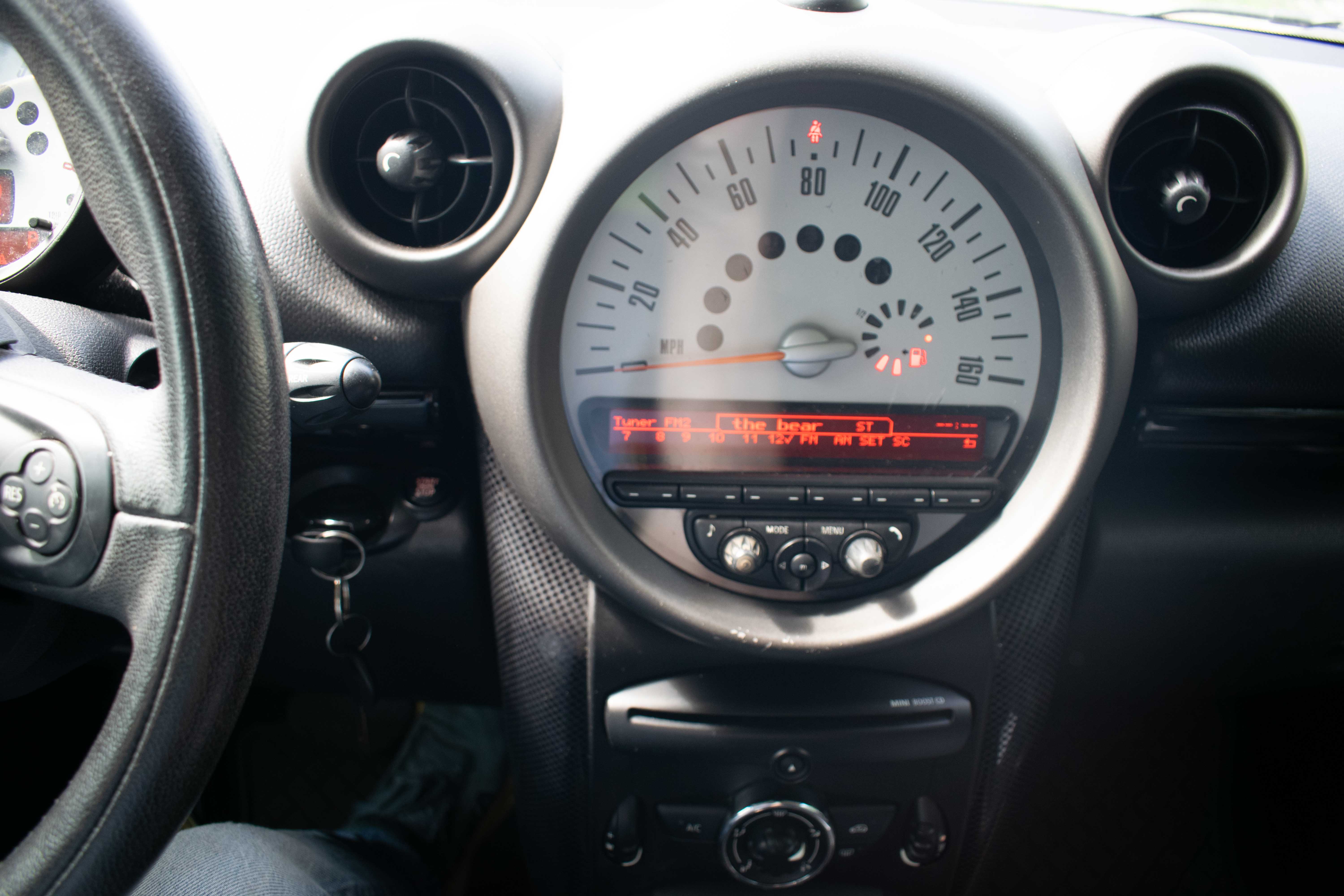 2014 MINI Countryman Cooper S photo 22